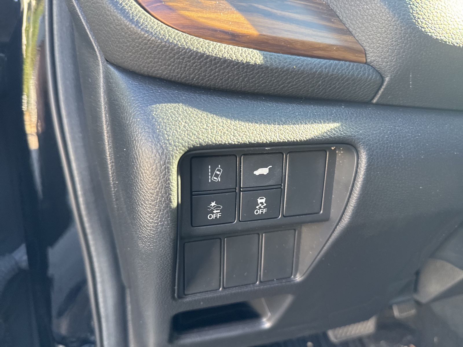 2017 Honda CR-V Touring photo 14
