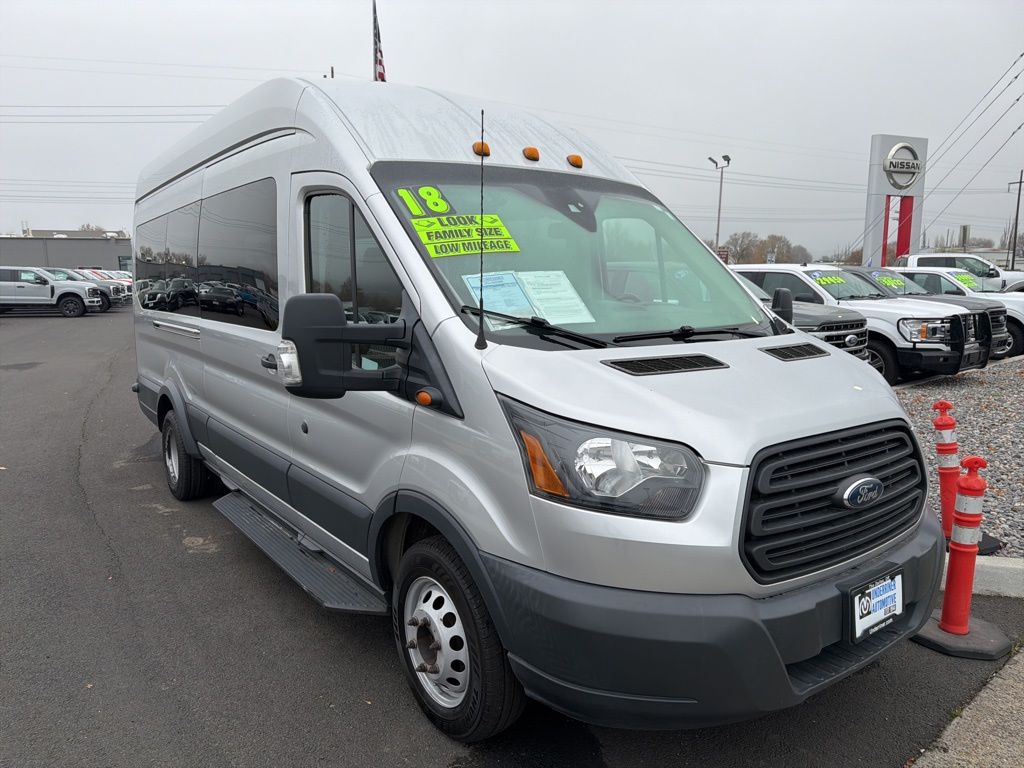 2018 Ford Transit Wagon XL's photo