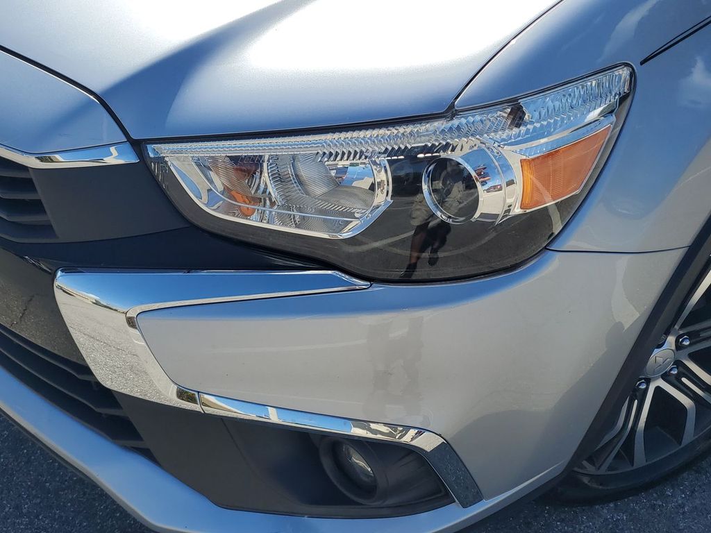 2017 Mitsubishi Outlander Sport SE photo 7