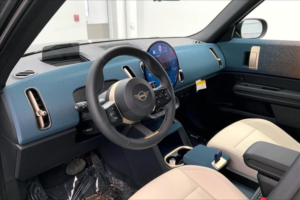 2025 Mini Countryman ALL4 photo 8