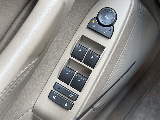 2011 Cadillac CTS Premium photo 20