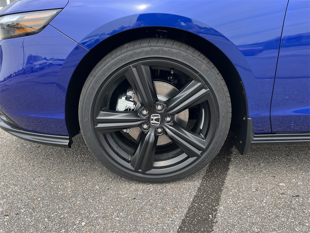 2025 Honda Accord Hybrid Sport-L photo 9