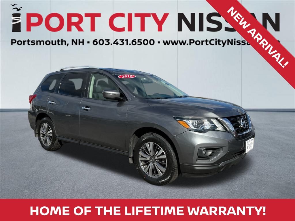2018 Nissan Pathfinder SV