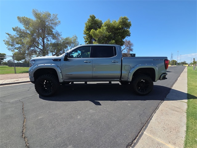 2025 Gmc Sierra 1500 SLT photo 3