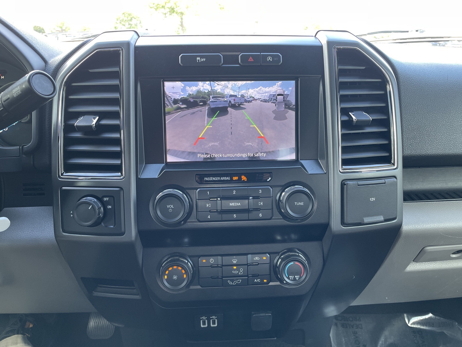 2020 Ford F-150 XLT photo 26
