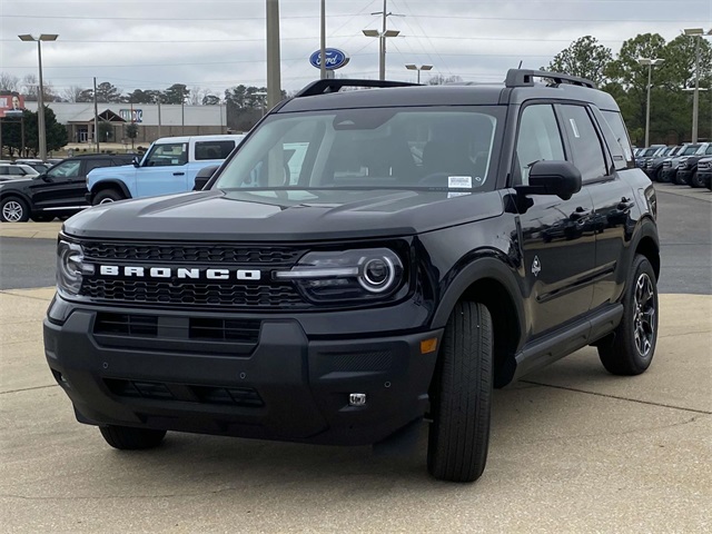 2025 Ford Bronco Sport Outer Banks photo 8