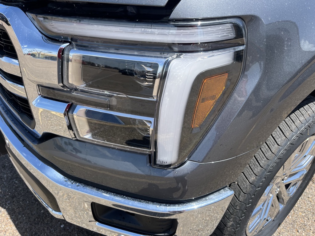 2025 Ford F-150 Lariat photo 23