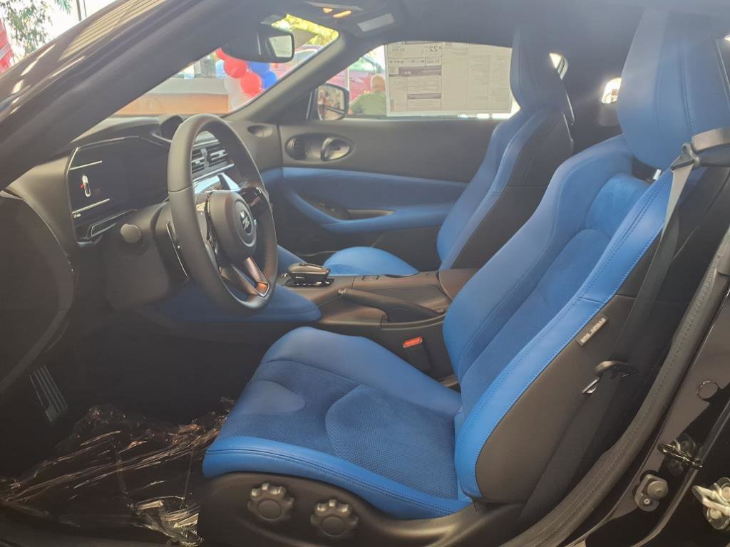 2025 Nissan Z Performance photo 4