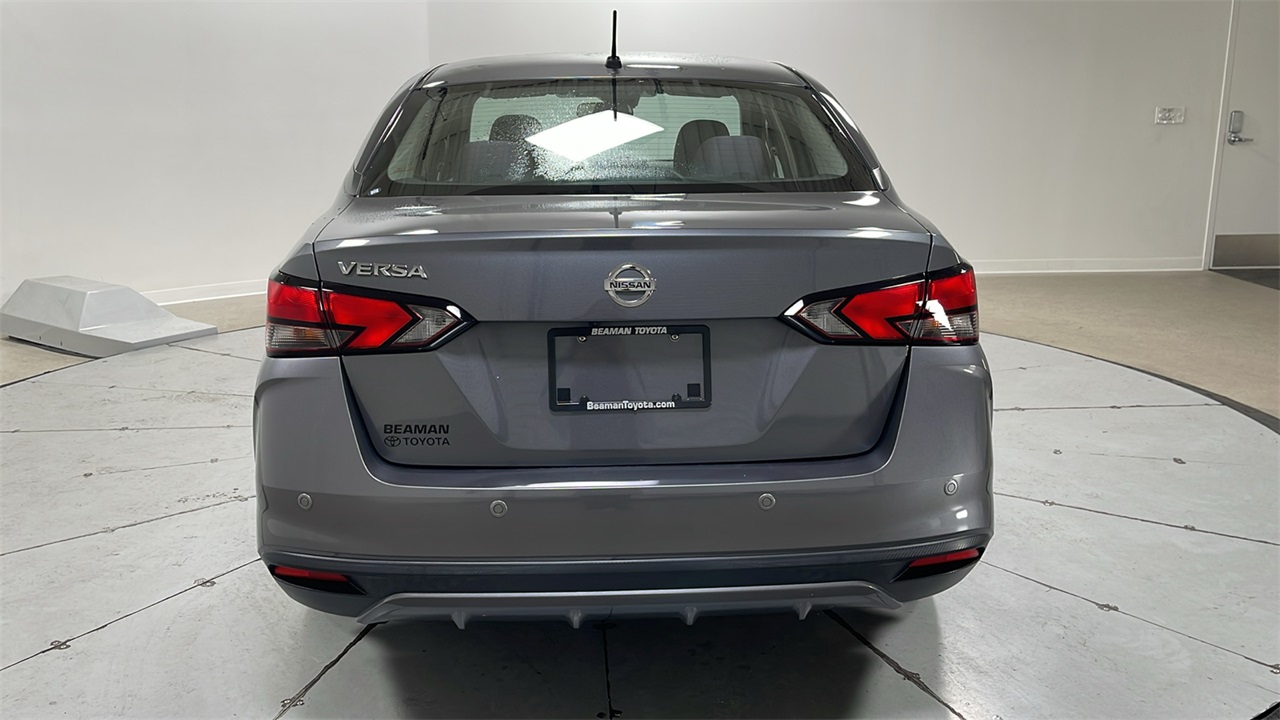 2021 Nissan Versa 1.6 S photo 4