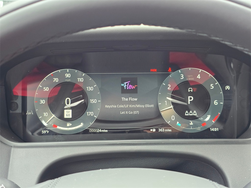 2026 Land Rover Range Rover Velar SE photo 8