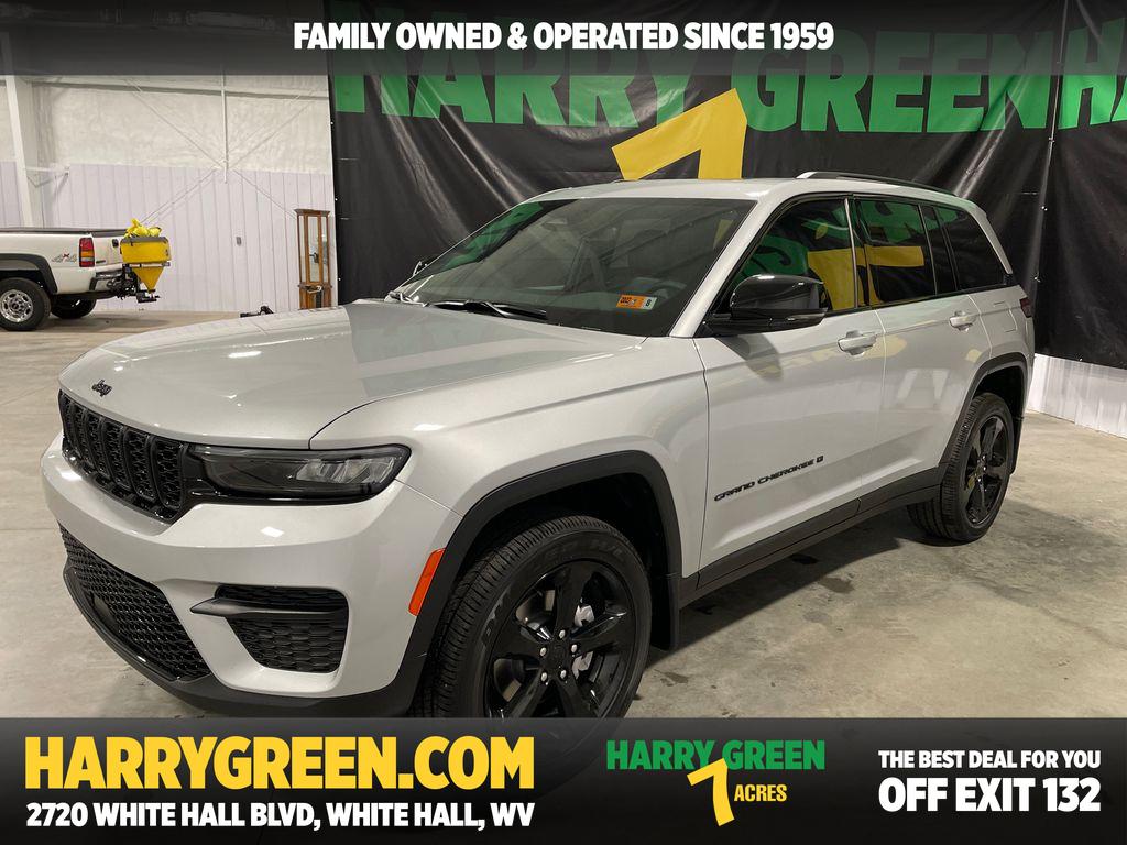 2025 Jeep Grand Cherokee Altitude's photo