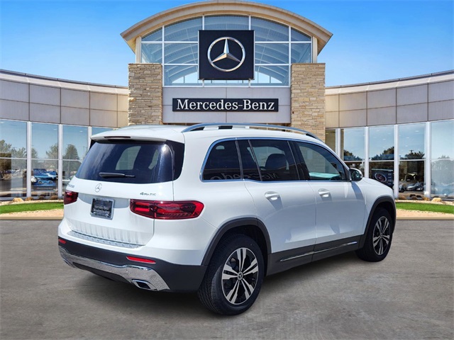 2025 Mercedes Benz GLB 250 4MATIC photo 4