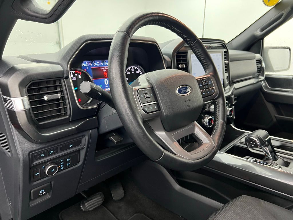 2022 Ford F-150 XLT photo 19