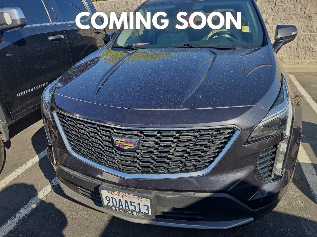 2023 Cadillac XT4 Premium Luxury photo 2