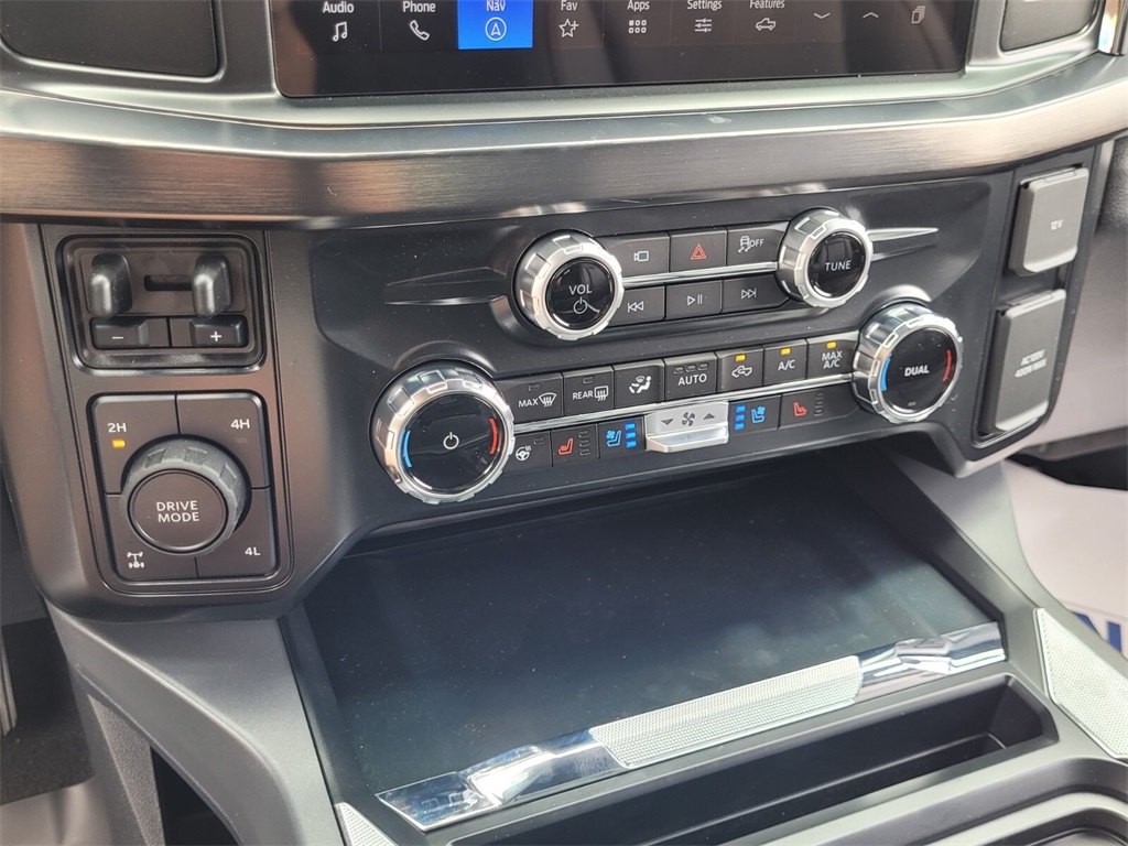 2025 Ford F-250 Lariat photo 18