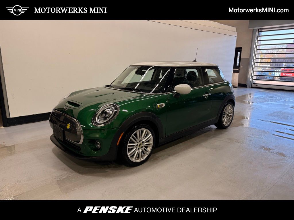 2021 MINI Hardtop 2 Door SE's photo