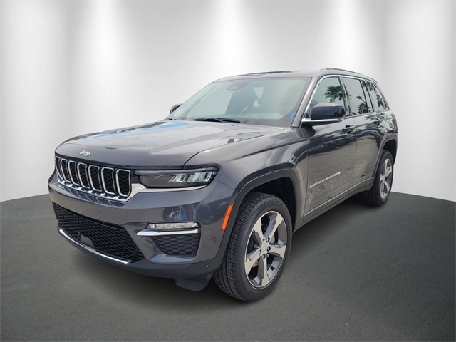 2025 Jeep Cherokee Limited photo 2