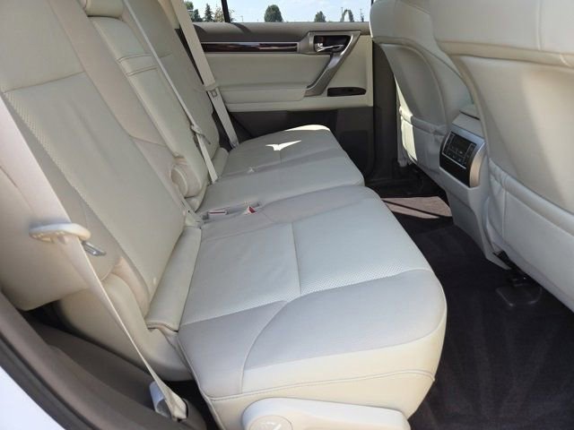 2019 Lexus GX 460 photo 5