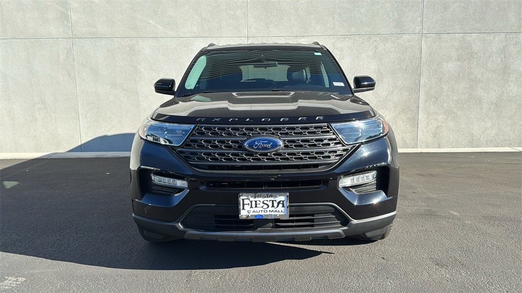 2022 Ford Explorer XLT photo 2