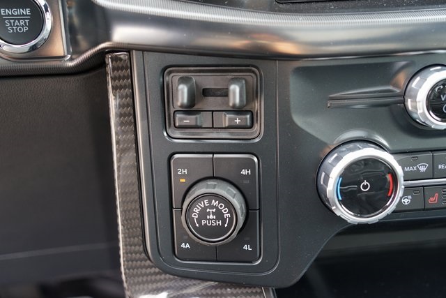 2025 FORD F-150 - Image 47