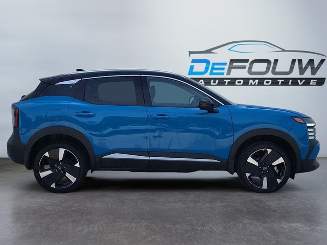 2025 Nissan Kicks SR photo 2