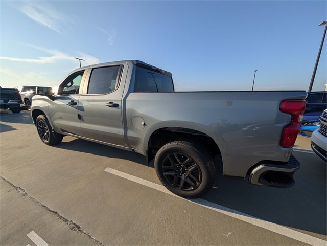 2026 Chevrolet Silverado Custom photo 10
