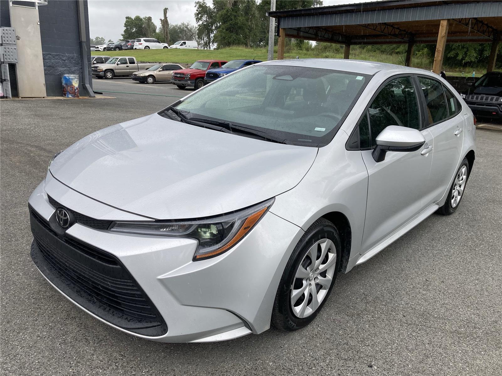 2024 Toyota Corolla LE photo 2