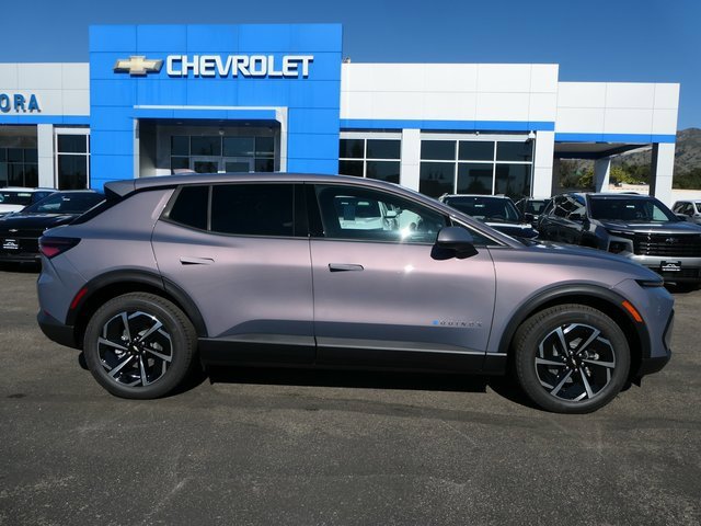 2026 Chevrolet Equinox EV 1LT photo 2