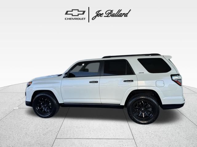 2020 Toyota 4Runner Nightshade Edition photo 4