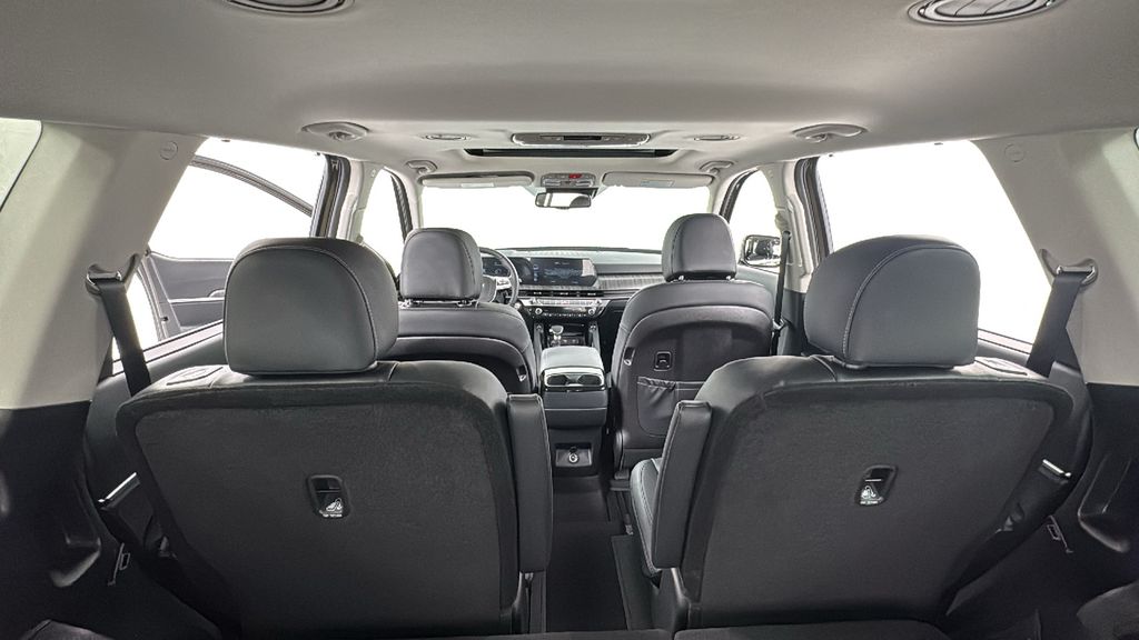2025 Kia Telluride EX photo 18