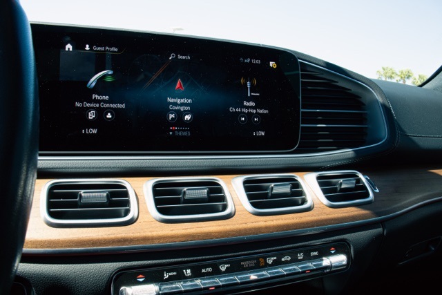 2022 Mercedes Benz GLS 450 4MATIC photo 9