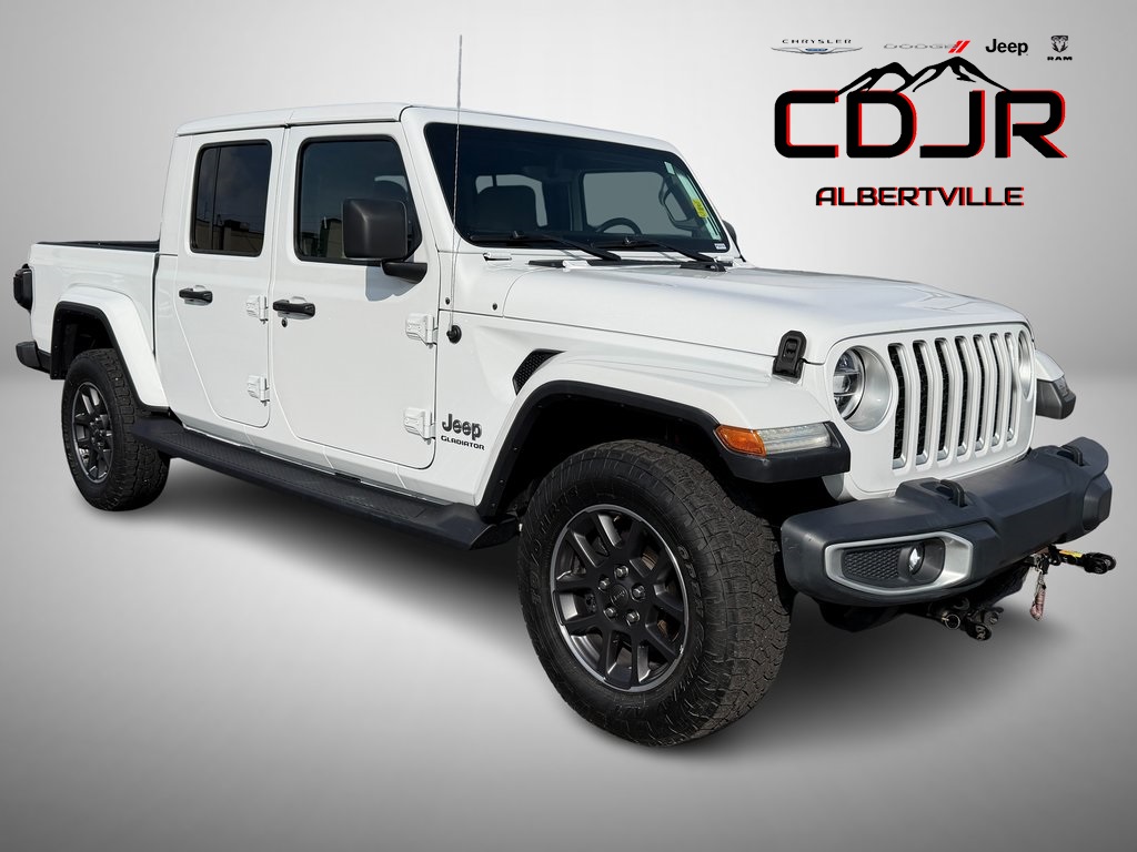 2020 Jeep Gladiator Overland's photo