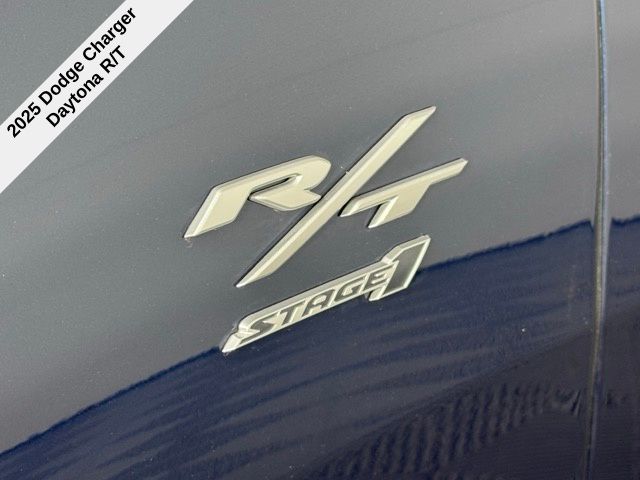 2025 Toyota RAV4 LE photo 15