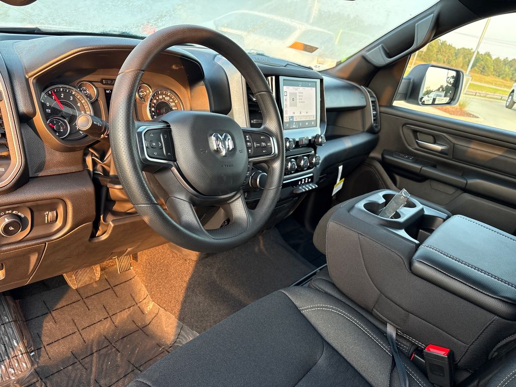 2025 Ram 1500 Tradesman photo 10
