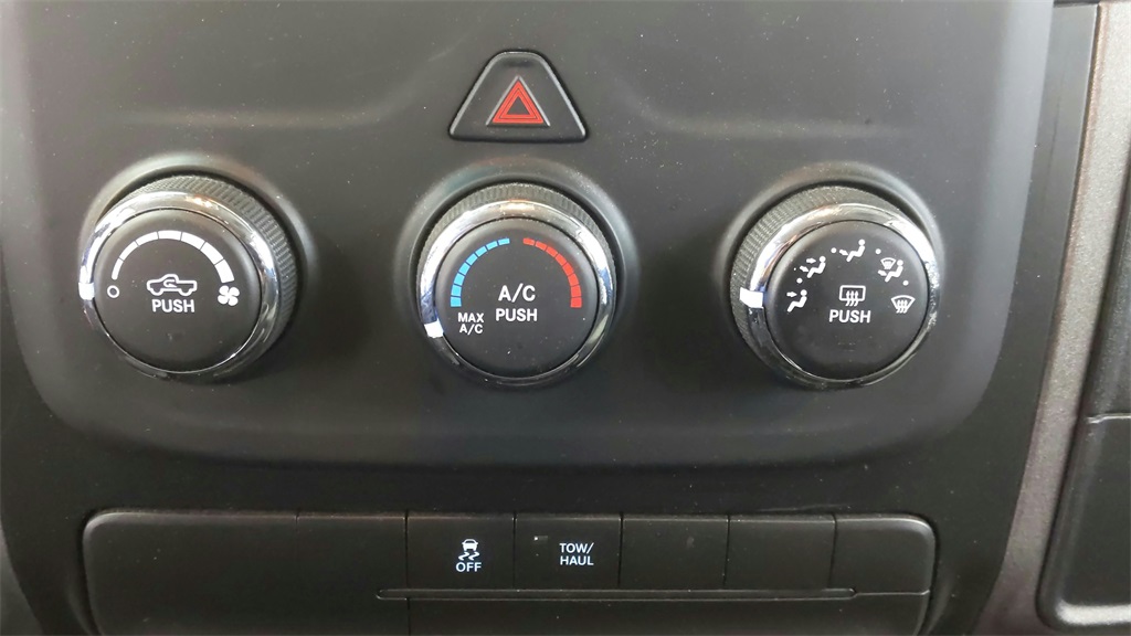 2018 Ram 1500 Express photo 44