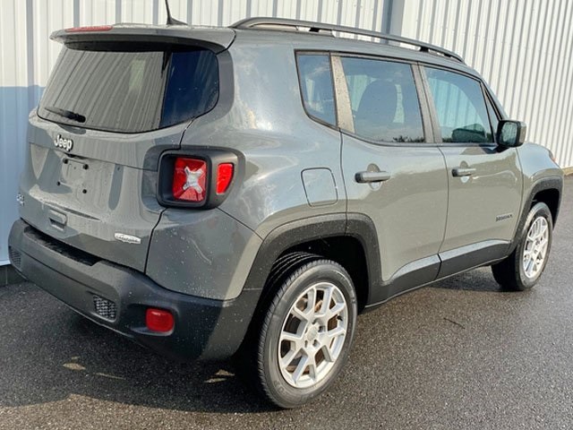 2020 Jeep Renegade Latitude photo 3