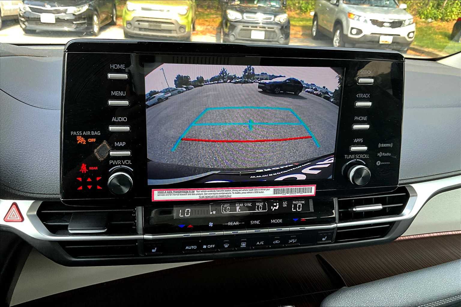 2024 Toyota Sienna XLE photo 25