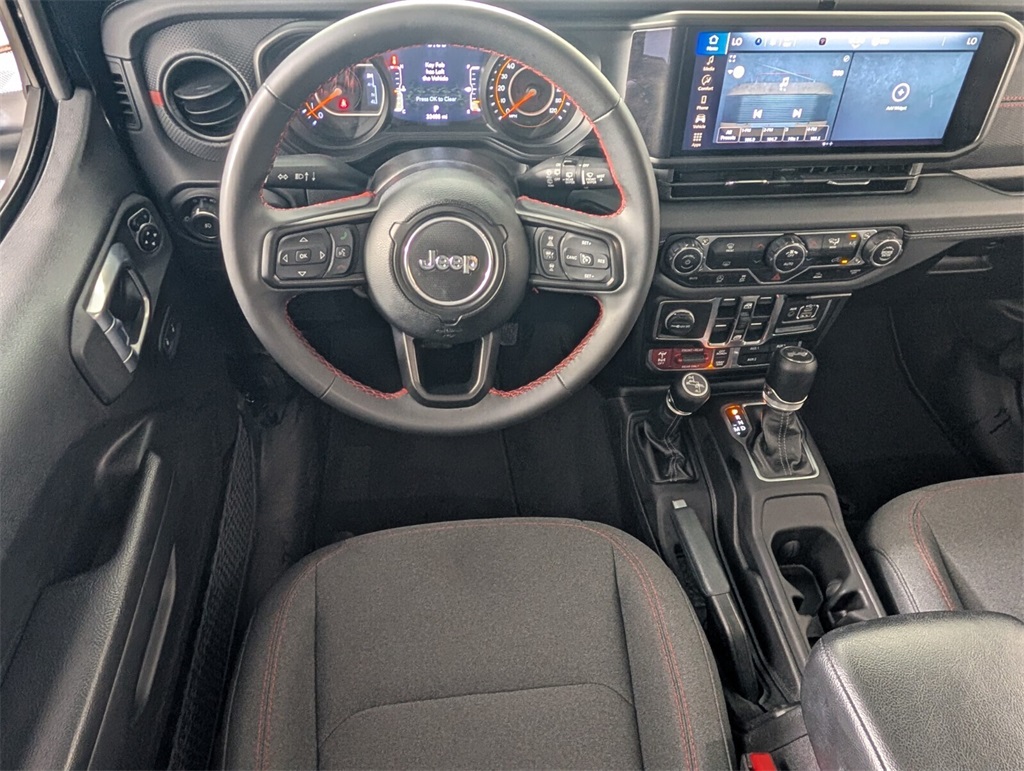 2024 Jeep Wrangler Rubicon photo 8