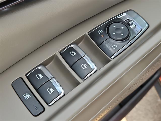 2026 Kia Carnival LXS photo 22