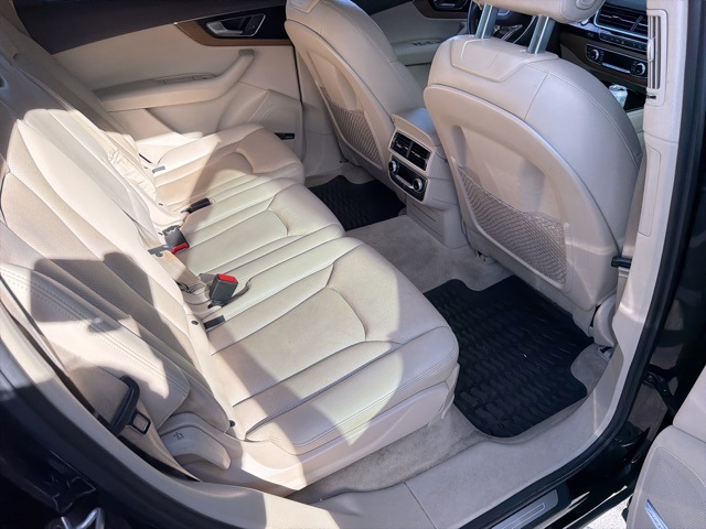 2017 Audi Q7 3.0T Prestige photo 7