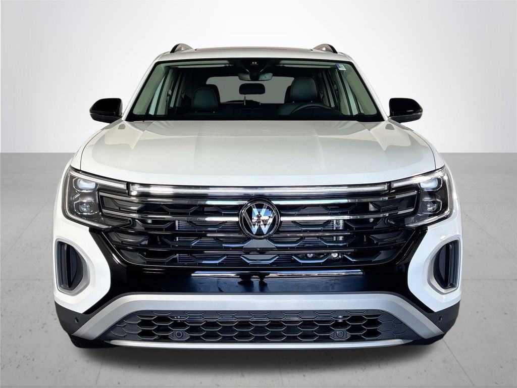 2025 Volkswagen Atlas Peak Edition SE photo 3
