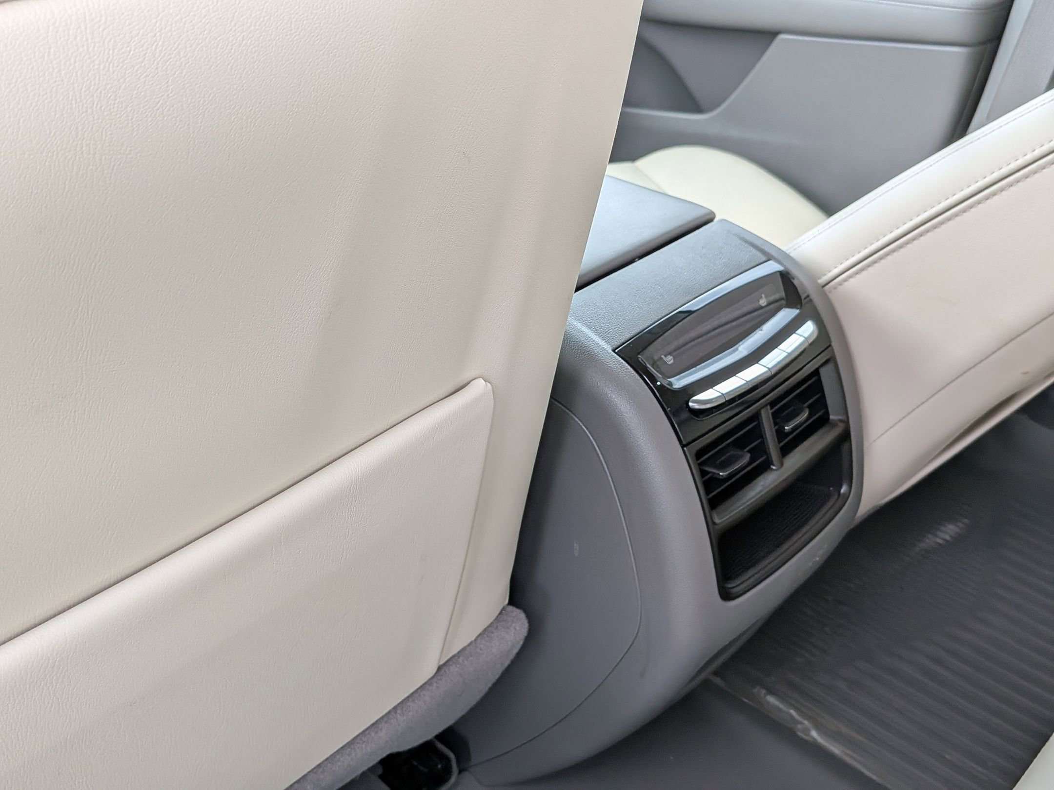 2025 Cadillac XT5 Premium Luxury photo 30