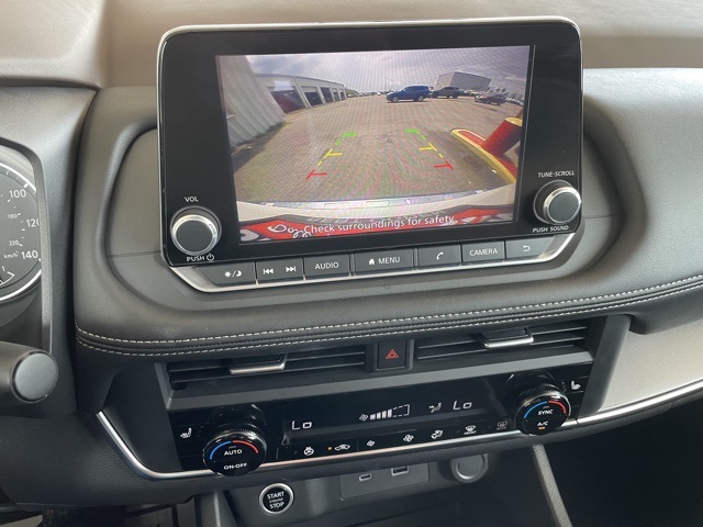 2023 Nissan Rogue SV photo 11