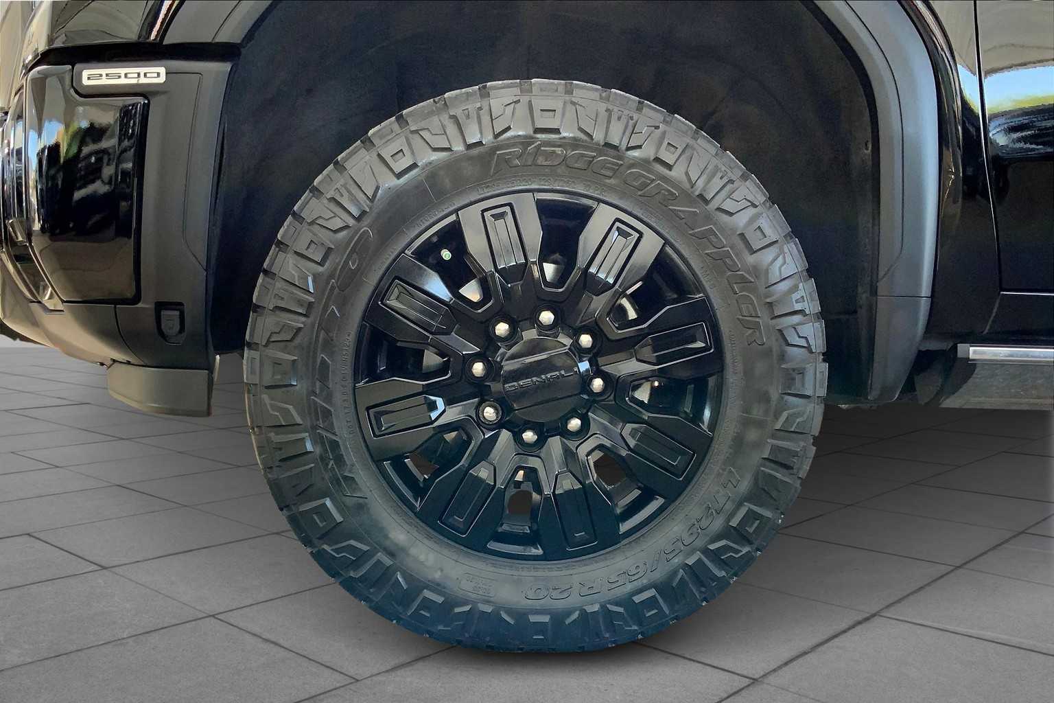 2024 Gmc Sierra 2500 HD Denali Ultimate photo 9