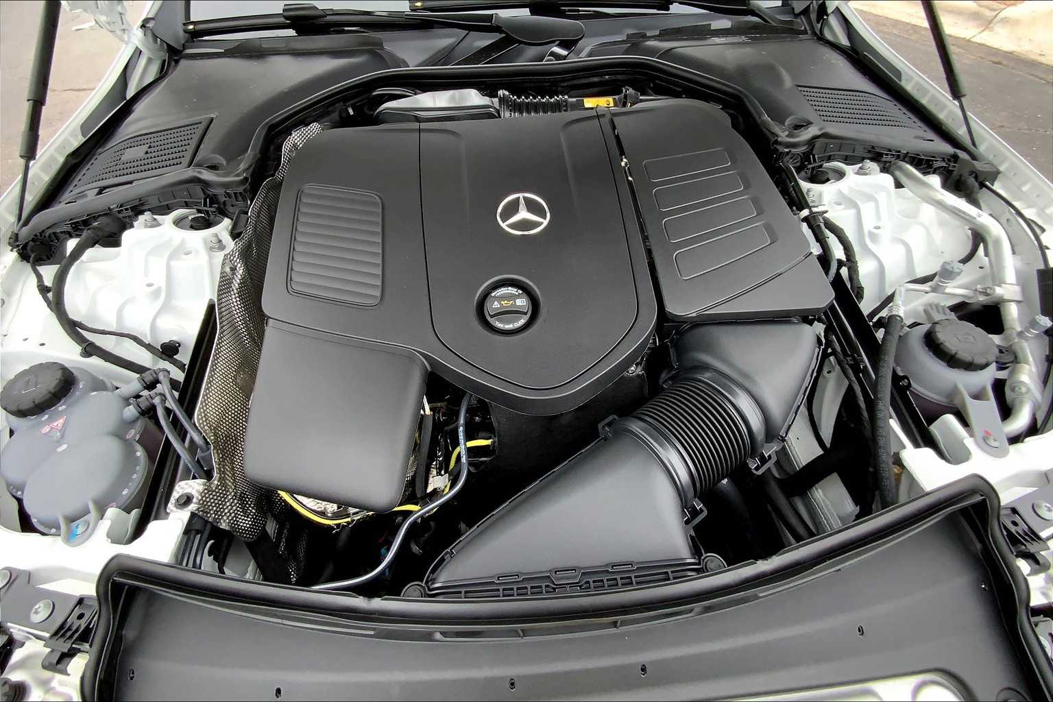 2025 Mercedes Benz C 300 photo 15