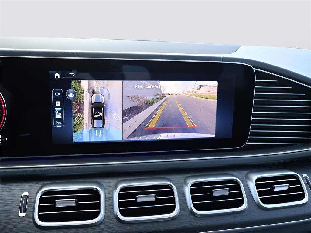 2025 Mercedes Benz GLS 450 4MATIC photo 25