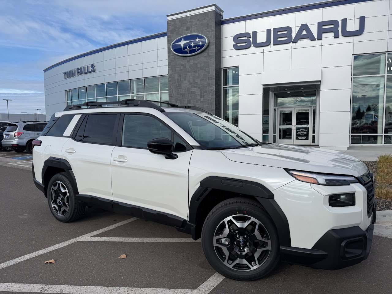 2026 Subaru Outback Touring's photo