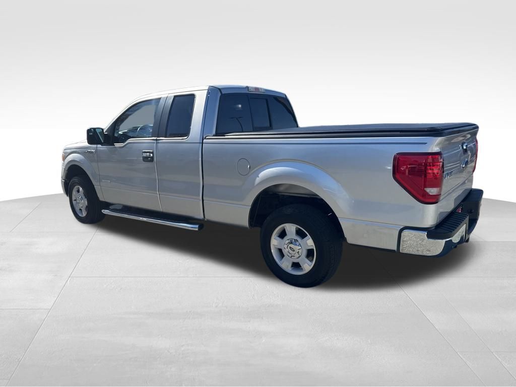2011 Ford F-150 XLT photo 3