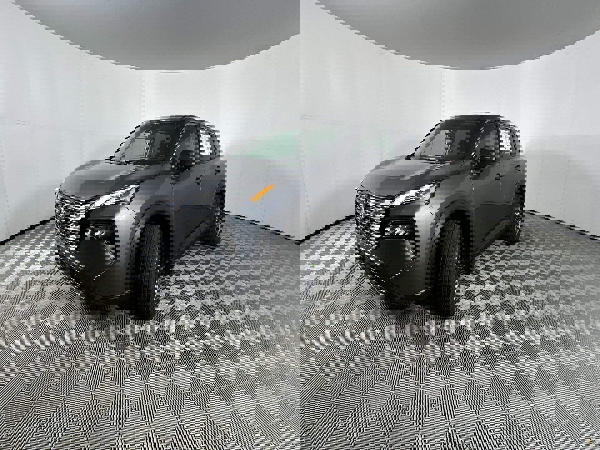 2025 Nissan Rogue S photo 3