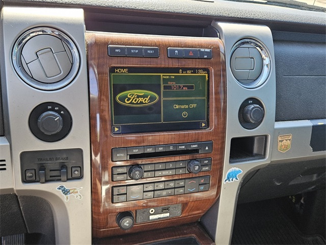 2010 Ford F-150 Lariat photo 17